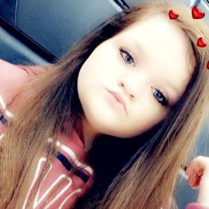 Meet your Posher, Sarah beth